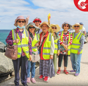 Seaside Art and Autumn Moments: CWCC Seniors Enjoy a Memorable Fremantle Outing